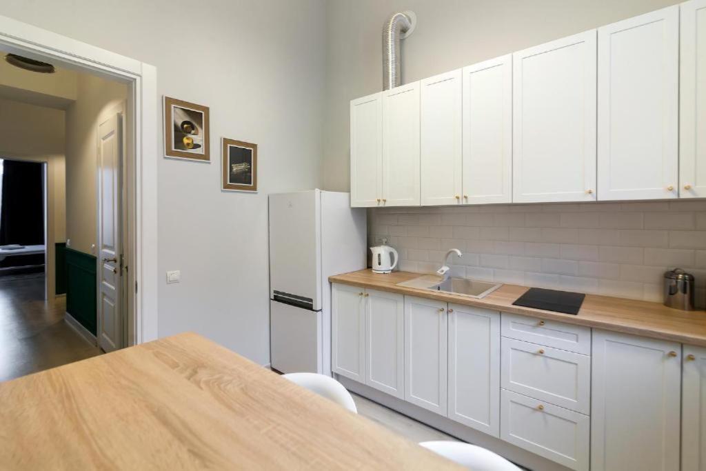 לבוב Leogrand Apartments On Lychakivska 3 מראה חיצוני תמונה